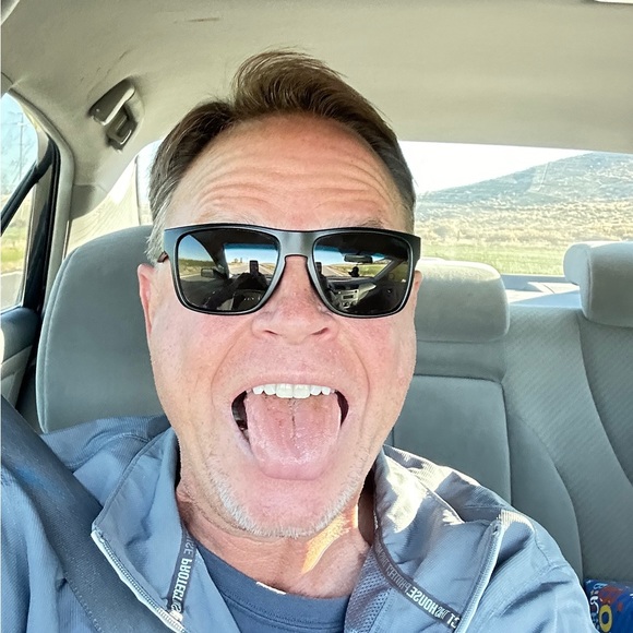 Profile Picture of David Chamberlin (@dcinthenv1) on Poshmark