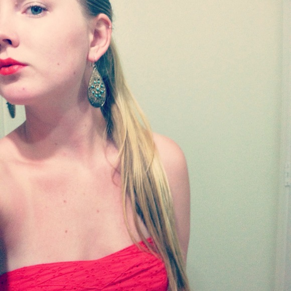 Profile Picture of Taylor Lubecki (@andromeda420) on Poshmark