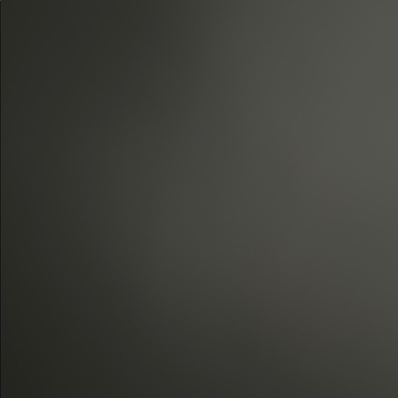 Profile Picture of Libby Mckinney (@libbybirdie) on Poshmark