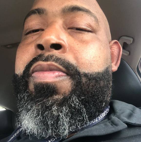 Profile Picture of Travis Benson (@nalipro) on Poshmark