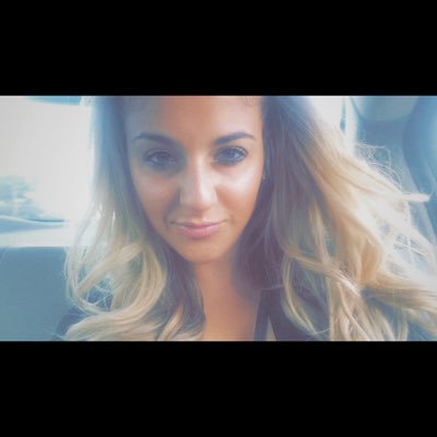 Profile Picture of Ren Capri (@RenCapri) on Twitter