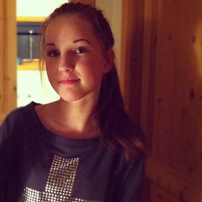 Profile Picture of Rita Parrott (@extraneousle16) on Twitter
