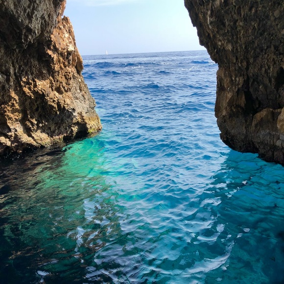 Profile Picture of Cathy Lindquist (@cathylindquist) on Poshmark