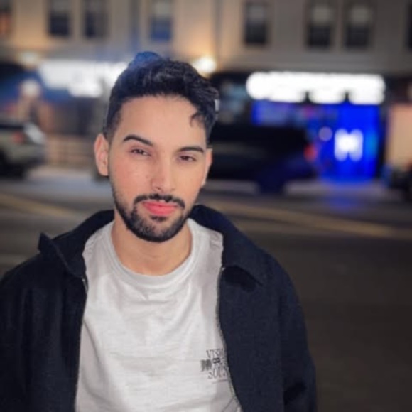 Profile Picture of Sidi Mohamed (@sidim823) on Poshmark