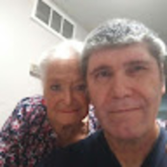 Profile Picture of Bobby Barker (@bobbybarker089) on Poshmark