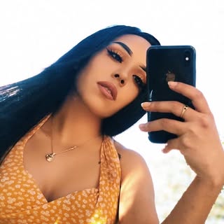 Profile Picture of Elizabeth (@elizabethvelasquez) on Instagram