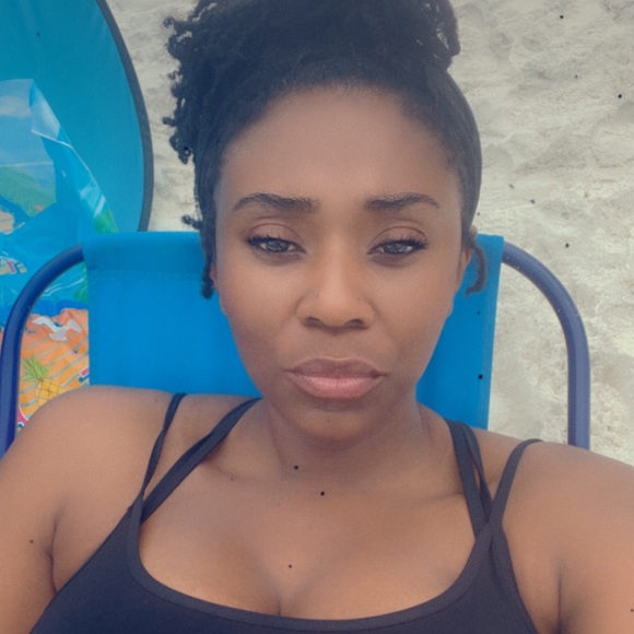 Profile Picture of Trista Pleasant (@richandbougie) on Poshmark