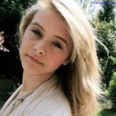 Profile Picture of Zoe McClure (@Frances8077Rob) on Twitter