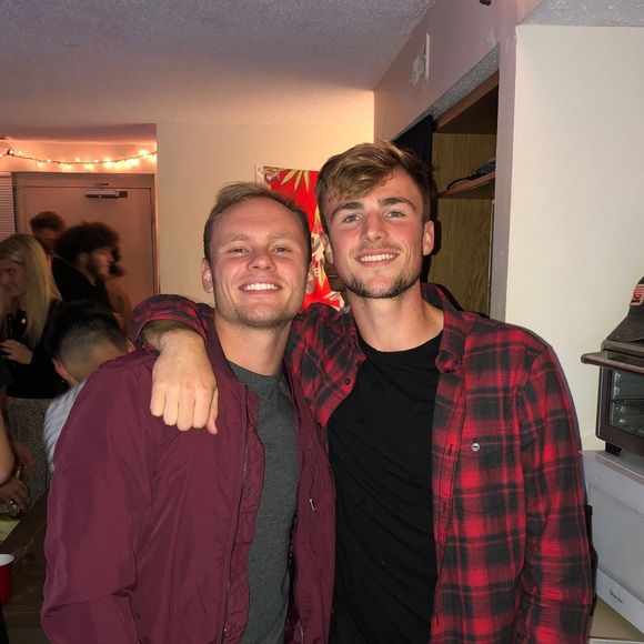 Gianni Serio - Poshmark Profile Picture of Gianni Serio (@gianniserio6) on Poshmark