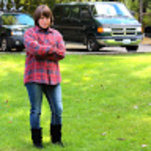 Profile Picture of Erin Reslow (@erinreslow) on Poshmark