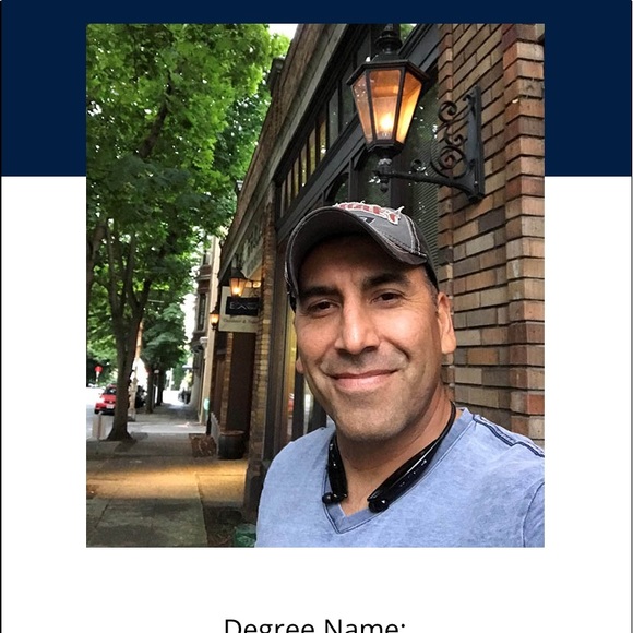 Profile Picture of Javier Anzures (@ja3732) on Poshmark