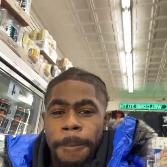 Profile Picture of David Lias ii (@jackbaker3142) on Poshmark