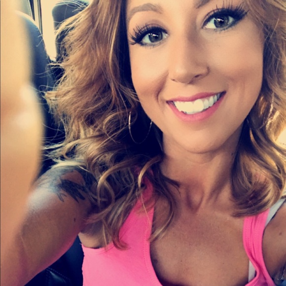 Profile Picture of Kristian Kiskaden (@kbabyk12) on Poshmark