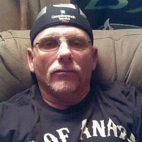 Profile Photo of Richard Johnston (@richman196388) on Poshmark