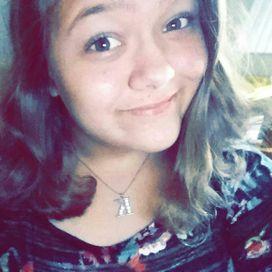 Profile Picture of Kellie DeVries (@kelliedevries15) on Twitter