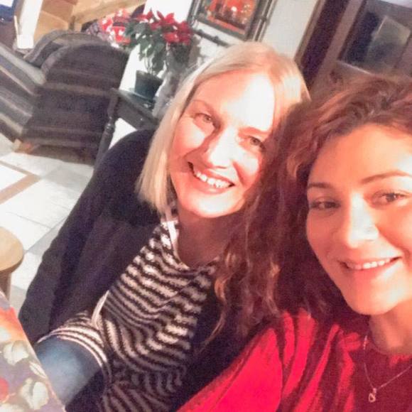 Profile Picture of Lisa Lorenz (@lisallorenz) on Poshmark