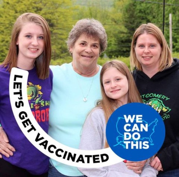 Profile Picture of Carlotta Pfirman (@cpfirman364) on Poshmark