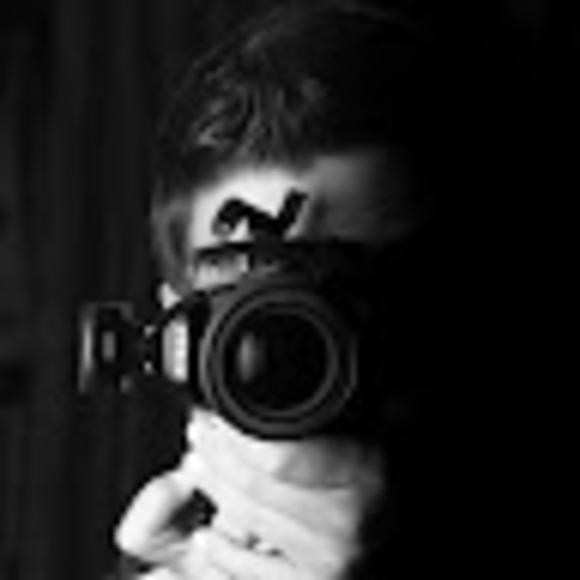 Profile Picture of Joel Carrillo (@joesfoto1) on Poshmark