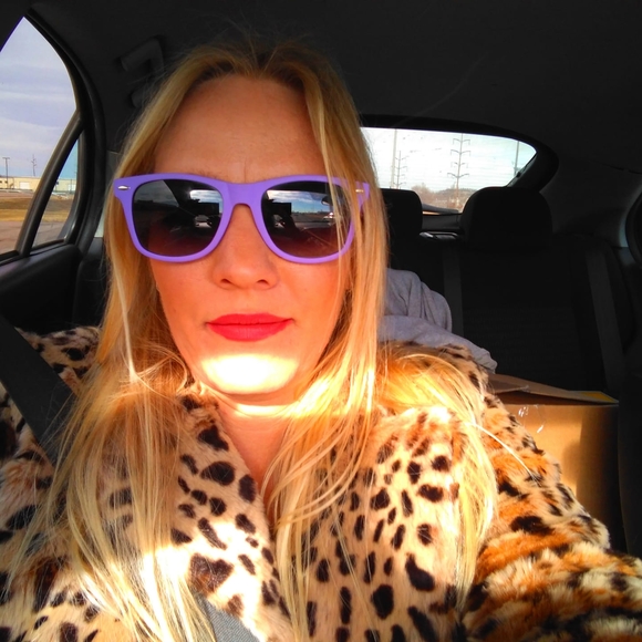 Profile Picture of Mary Sexton (@marysexton228) on Poshmark