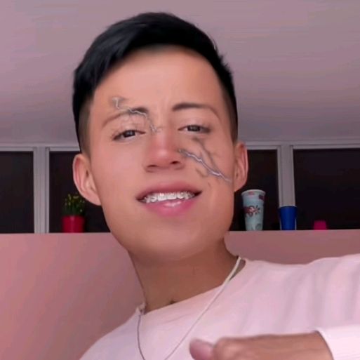 Profile Picture of Michael Andrés (@michael.andrs22) on Tiktok