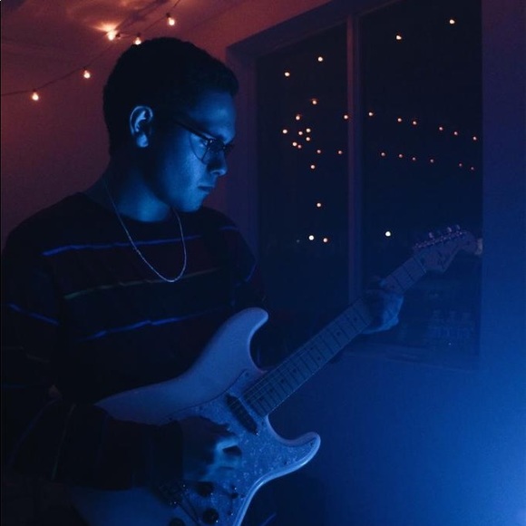 Profile Picture of Tony Galliano (@tgalliano) on Poshmark