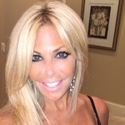 Profile Picture of Monica Goodwin (@MonicaG16306408) on Twitter