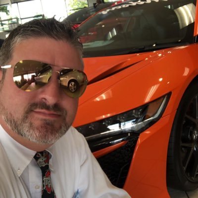 Profile Picture of Mike Vidmar (@viddycentcars) on Twitter