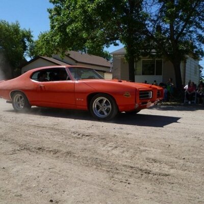 Profile Picture of Chad Schneider (@colt2908) on Twitter