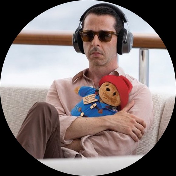 Profile Picture of Kaveh Emami (@kavehovo95) on Poshmark