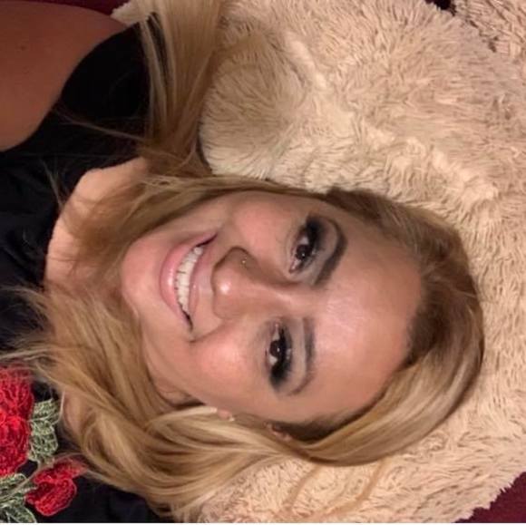 Profile Picture of Juana Calderon (@juanacaldero797) on Poshmark