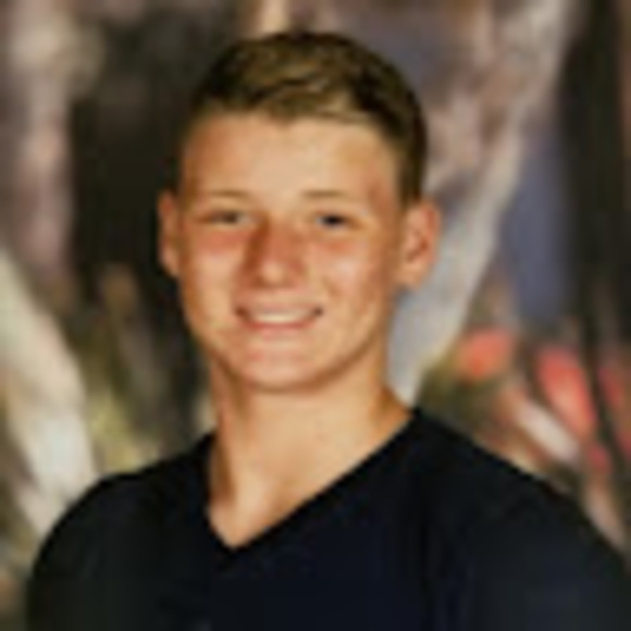 Paxton Fastman - Poshmark Profile Picture of Paxton Fastman (@paxtonfastman) on Poshmark