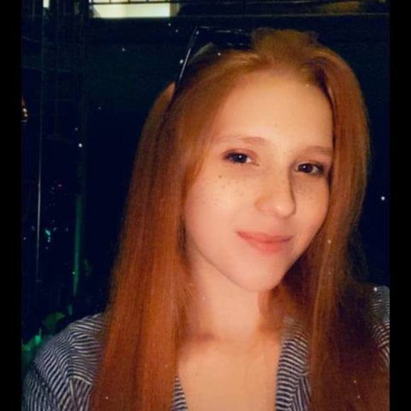 Profile Picture of Haley Hoffman (@haleyhoffman198) on Poshmark