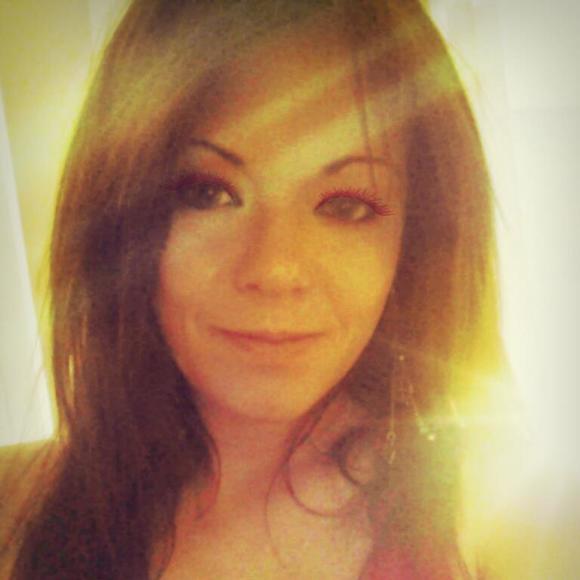 Profile Picture of Mandy Dawn (@mandydawndnc) on Poshmark