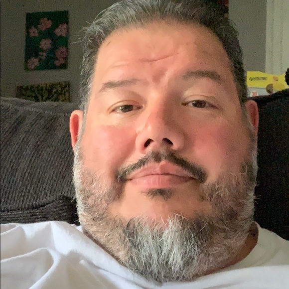 Profile Picture of Edward Deleon (@edeleon225) on Poshmark