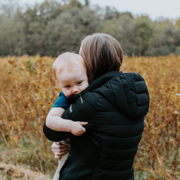 Profile Picture of Sarah Linebrink (@solinebrink) on Poshmark