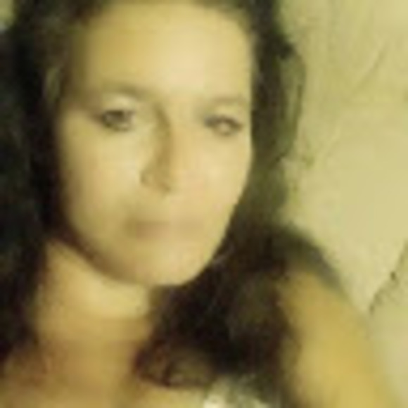 Profile Picture of Tracy James (@tracyjames912) on Poshmark