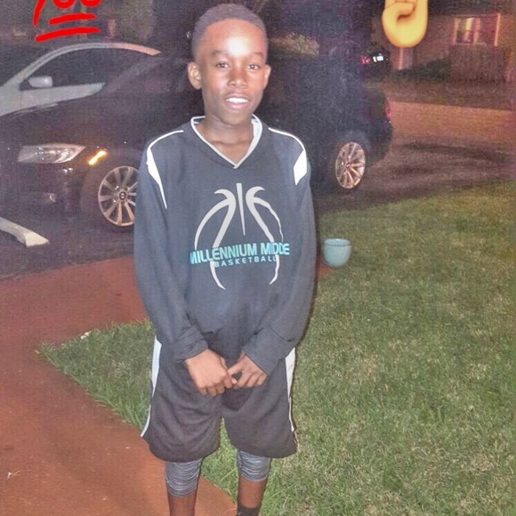 Profile Picture of Dontae Gentles (@saucyboyytae) on Poshmark