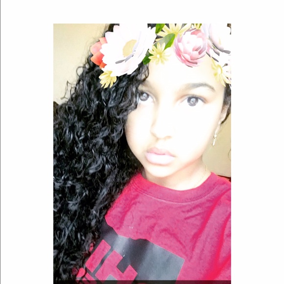 Profile Picture of Fatma Shariff (@fatmashariff) on Poshmark