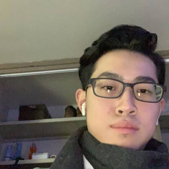 Profile Picture of Henry Wang (@henrywang15) on Poshmark