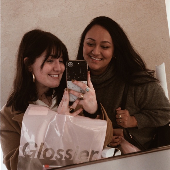Profile Picture of Lindsey Hafling (@lindseyhafling) on Poshmark