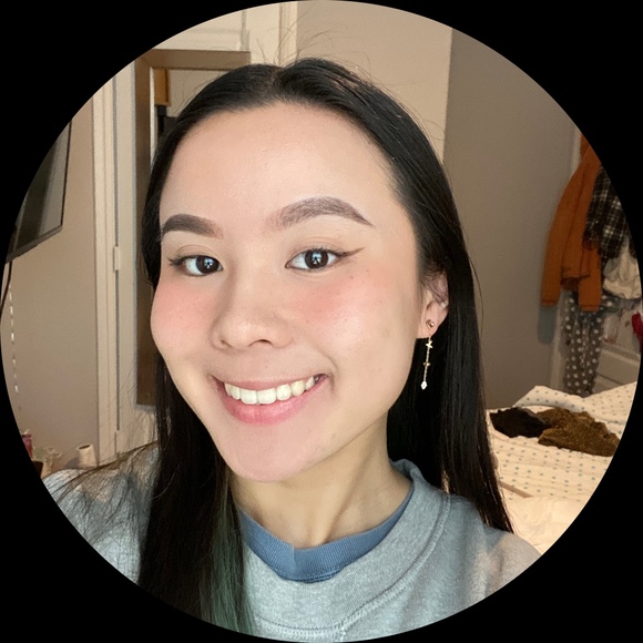 Profile Picture of Jennifer Nghiem (@jennifer_nghiem) on Poshmark