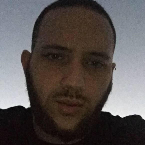 Profile Picture of Randy Covello (@randycovello) on Poshmark