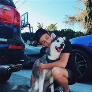 Profile Picture of Jewell Cornelia (@ying.liu.9843) on Facebook