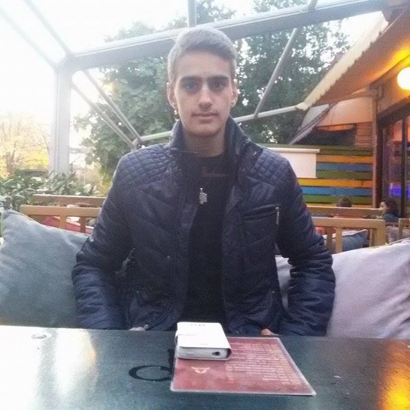 Profile Picture of Franko Agalliu (@frankoagalliu23) on Poshmark
