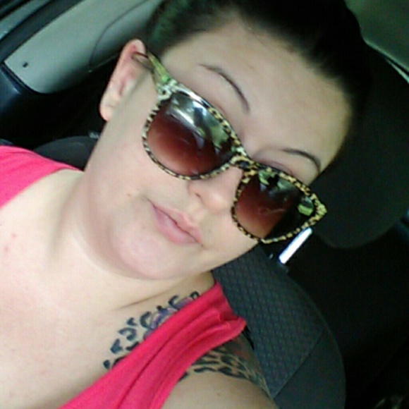 Profile Picture of Chasity Hess (@chasshess) on Poshmark