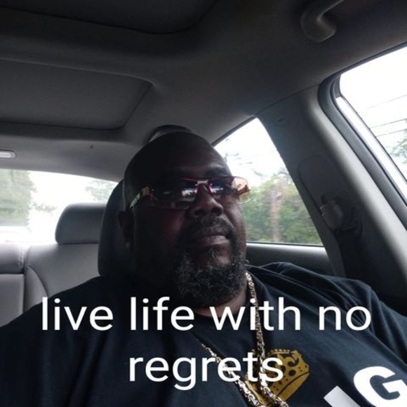 Profile Picture of Frank Robinson (@frankrobinso943) on Poshmark