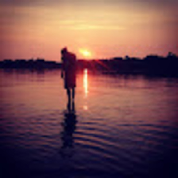 Profile Picture of Andrew Risto (@andrewristovski) on Poshmark