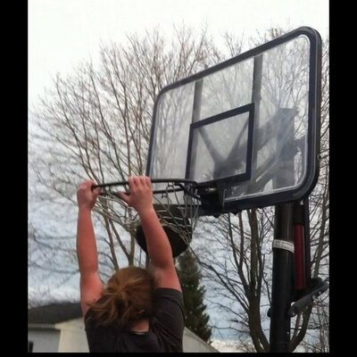 Profile Picture of Alexa Harmon (@AlexaHarmon23) on Twitter