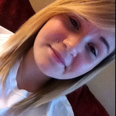 Profile Picture of Jennifer Cutting (@JennyPooh1998) on Twitter