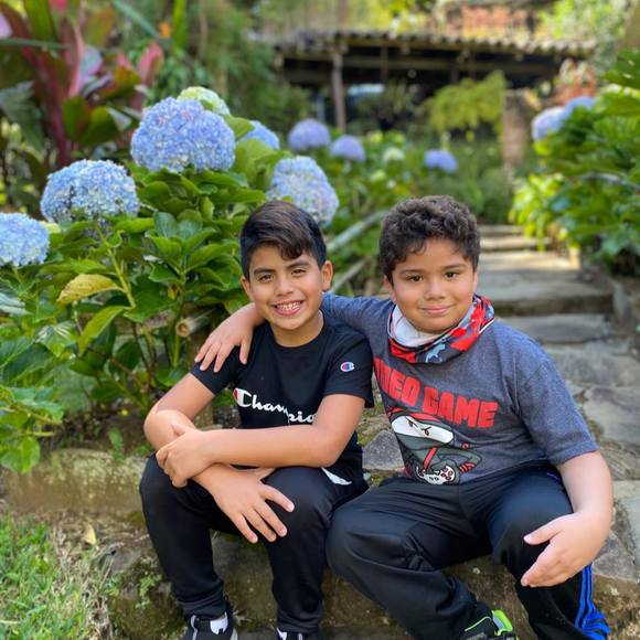 Profile Picture of Evelyn Handall (@mariellalh) on Poshmark